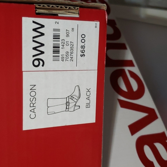 Womens plus size boots - Picture 4 of 5